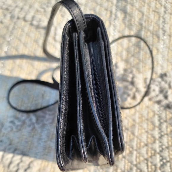 Vintage Brahmin Faux Croc Leather Accordio… - Picture 6 of 6